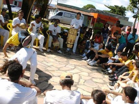 Roda de Capoeira com a presença do Mestre Cabello