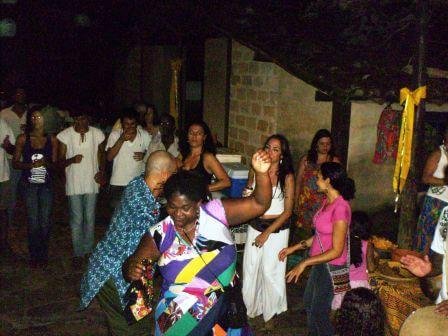Fungangá: feijoada e samba de roda Fungangá: feijoada e samba de roda