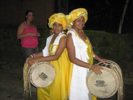 Afoxé Ayó Delê - Xirê Iriti Lonã 2009 - Tocadoras de Ilu