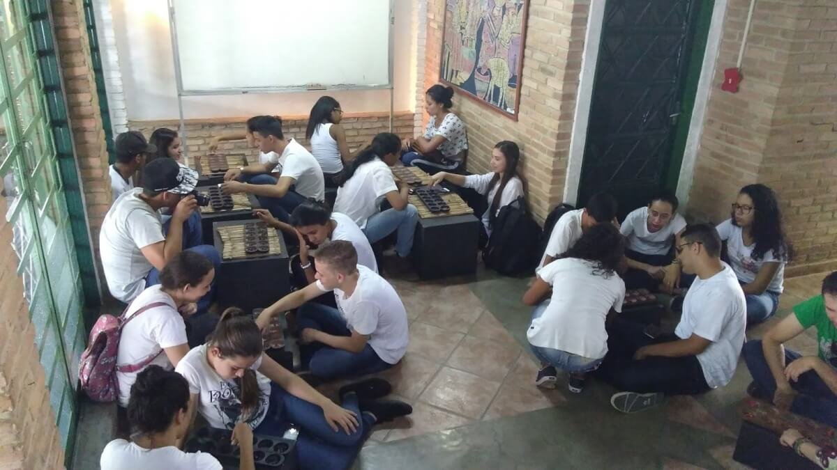 Estudantes de Guia de Turismo visitam a Vila Esperança