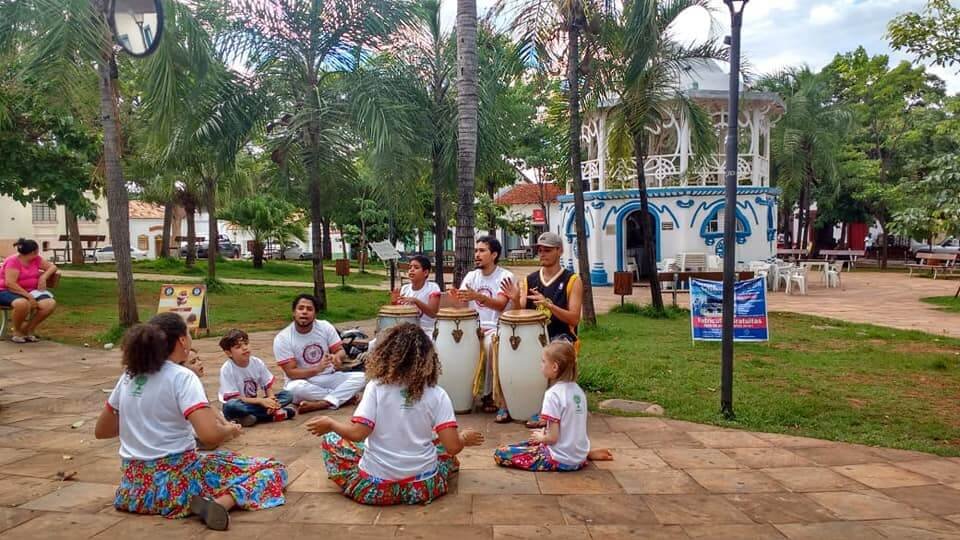 Aula de Jongo na Praça do Coreto