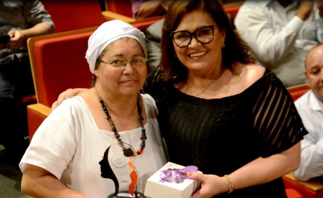 Diretora da Odé Kayodê recebe homenagem na semana da mulher