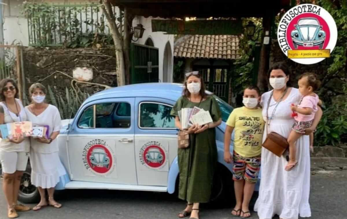 Biblioteca Obá Biyi recebe doação de livros