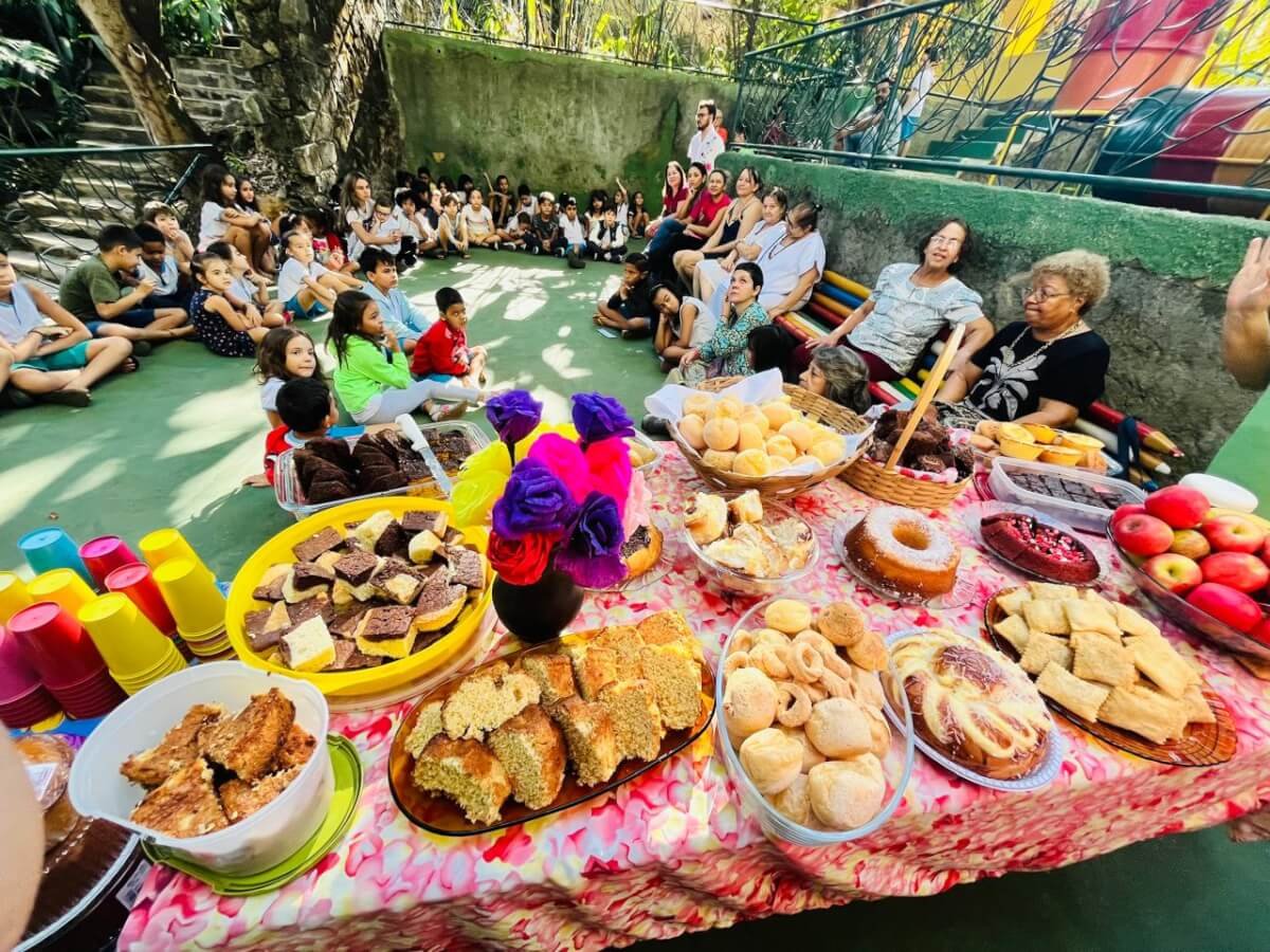 Café da Manhã Intergeracional com os Vizinhos