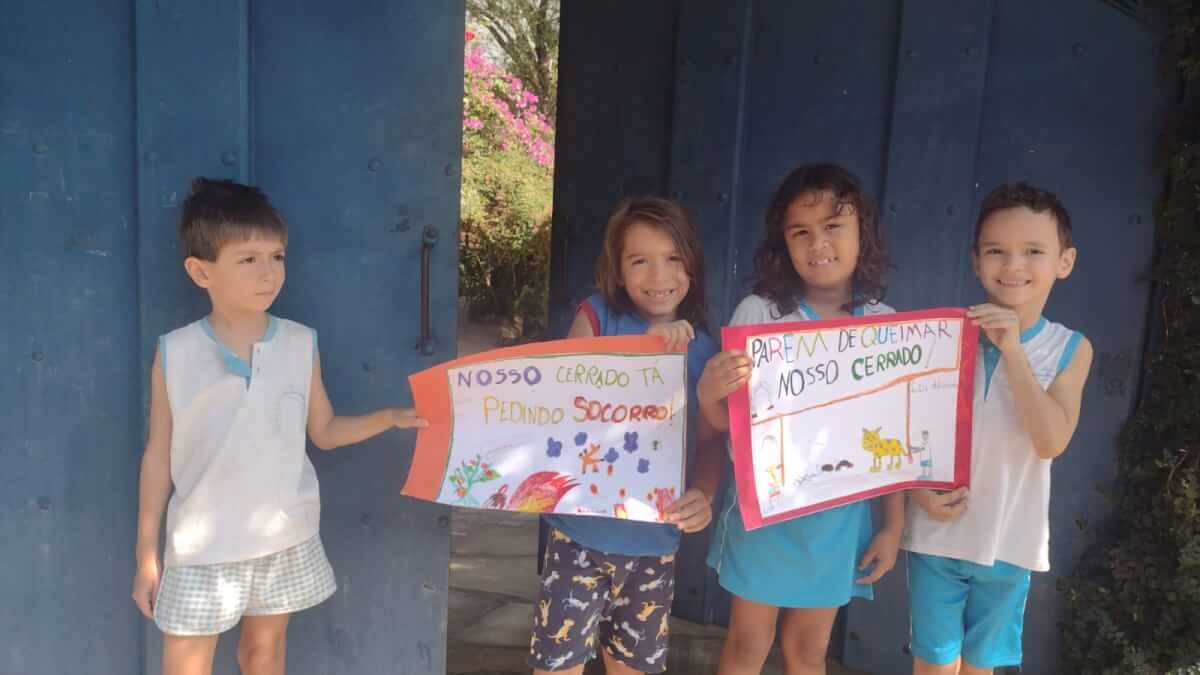 Crianças da Escola Pluricultural Odé Kayodê clamam por socorro ao Cerrado!