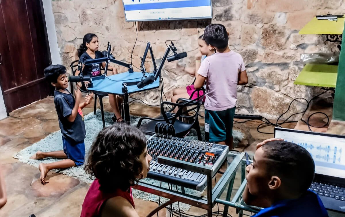 “Só Eu sou Eu”: Crianças da Vila Esperança estreiam um novo podcast